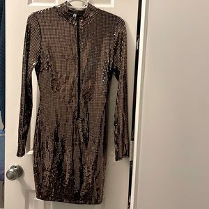 Gold sequence long sleeve dress large with the zipper in Front